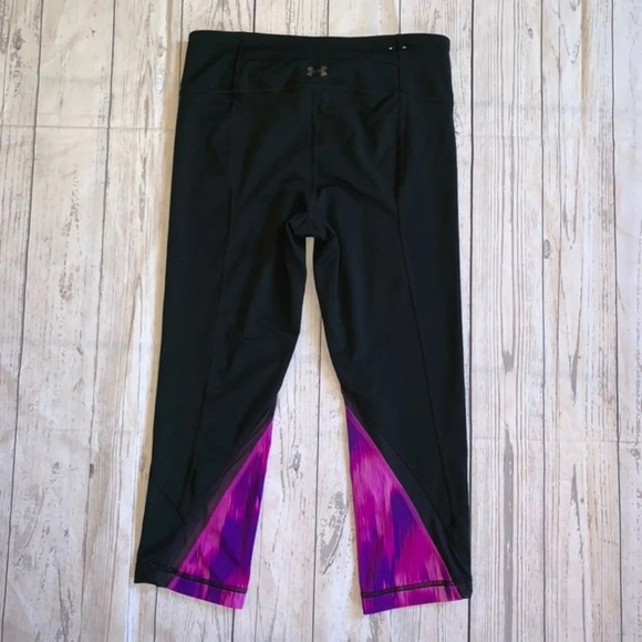 Under Amour Black Purple Pattern Cropped Leggings - Picture 2 of 3